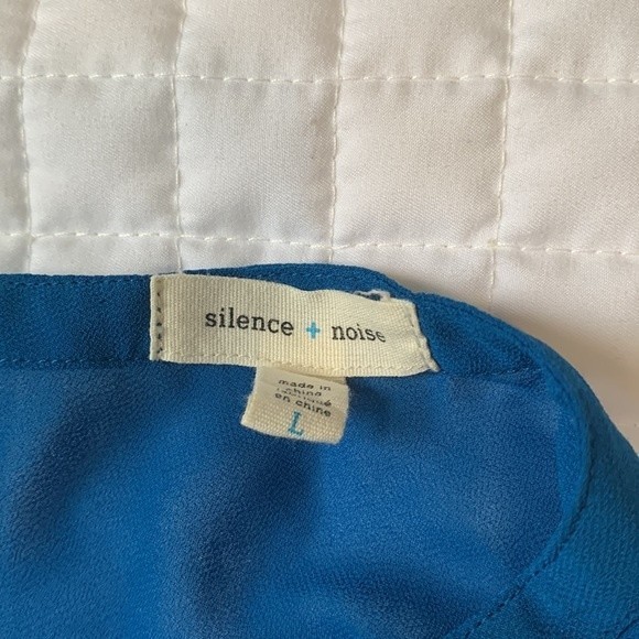 Silence and Noise Tank Top with Keyhole back detail. Cobalt Blue Large - Picture 3 of 6